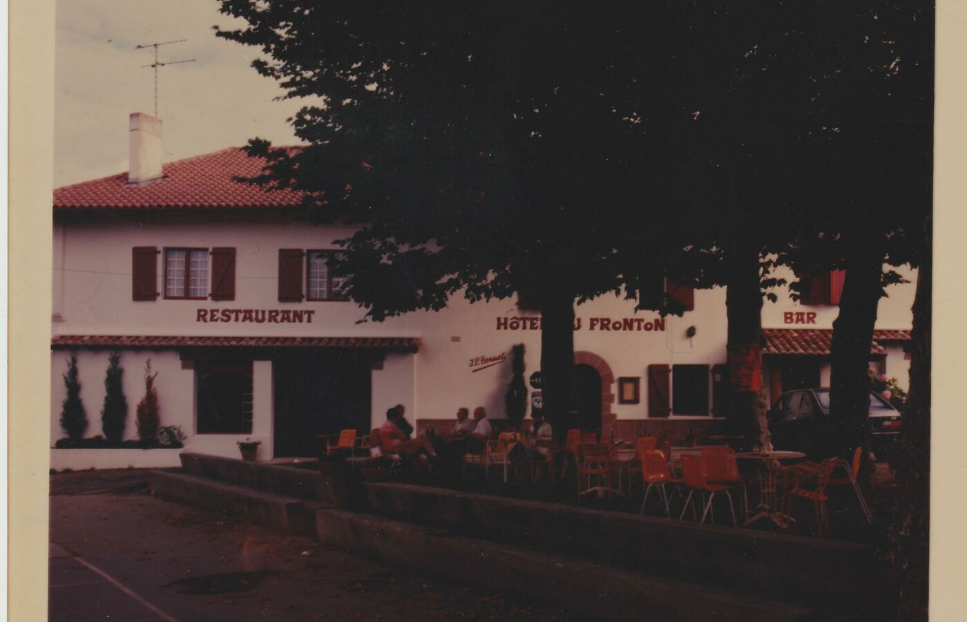 maison-bonnet-hotel-restaurant-histoire-itxassou